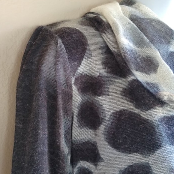 Saopaulo Rushed Animal Print sweater Cowl Neck - Picture 13 of 13